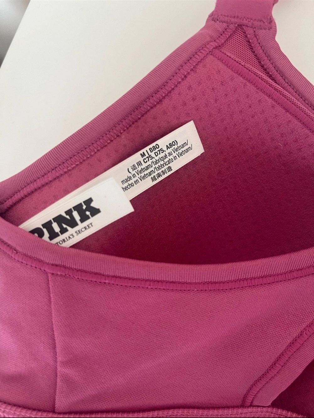 PINK Victoria's Secret Front-Zip Racerback Sports Bra in Berry - Picture 3 of 3